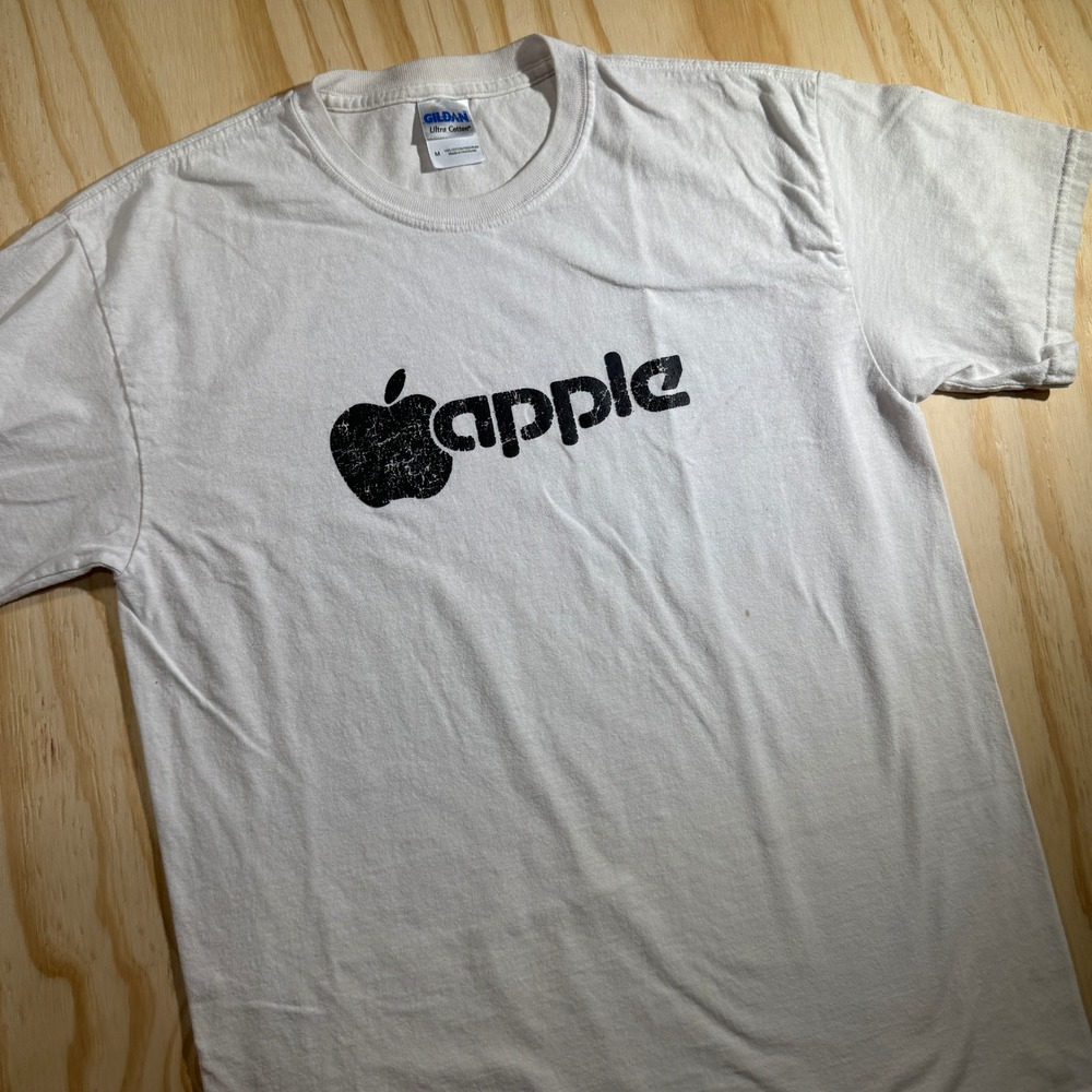 Vintage T-Shirt White Apple Computer Vintage Distressed Promo Graphic Size M